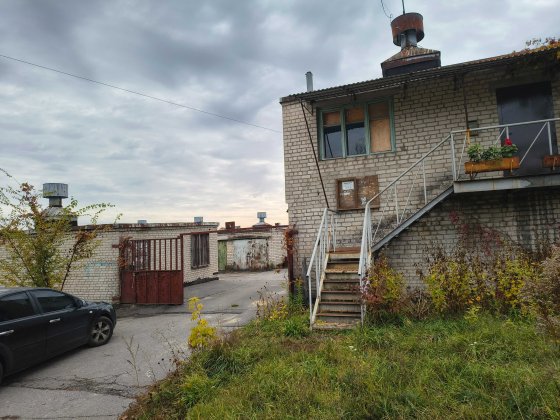 Цегляний гараж з погребом та оглядовою ямою Харків