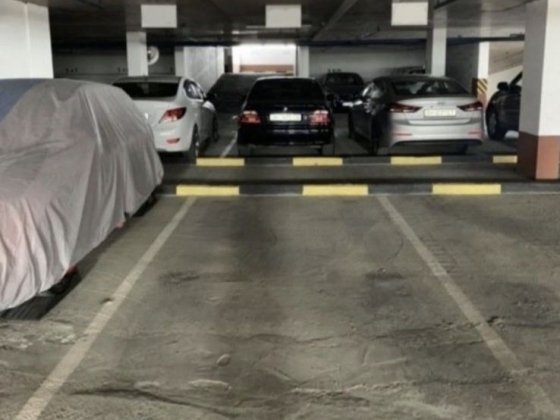 Продаж паркомісця на вул. Академіка Сахарова