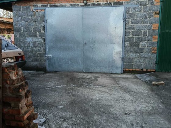 Продам просторий  гараж Гайсин