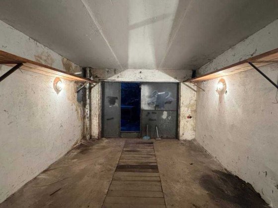 Цегляний-бетонний гараж з бетонним підвалом Київ, Оболонь, Кондратюка Киев