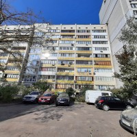 1 кім на вул.Зерових№14А поруч пл. Соломянська та Севастопільска Киев