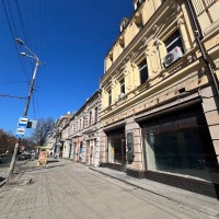 Оренда комерційного приміщення в центрі Дніпра, червона лінія, прохідне місце Здається в оренду ком Днепр