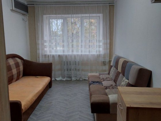 Комната в коммунальном общежитии,Черноморск. Черноморск