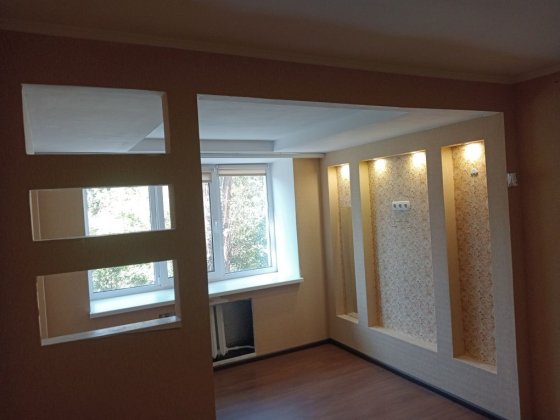 Кімната в гуртожитку молодіжна