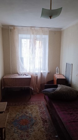 Продам хорошую малосемейку в Центре - фото 1