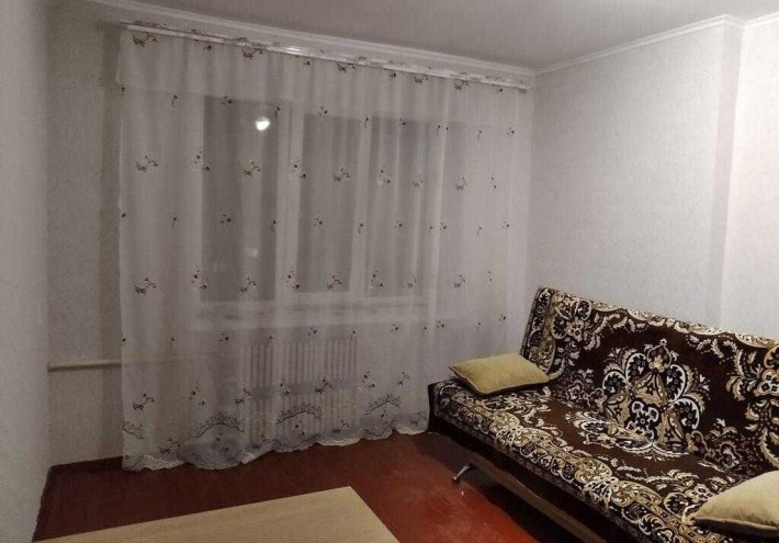 Продаж компактної кімнати на масиві Злуки - фото 1