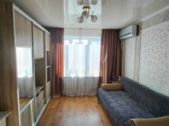 Продаж великої кімнати з водою та ремонтом. Сумы