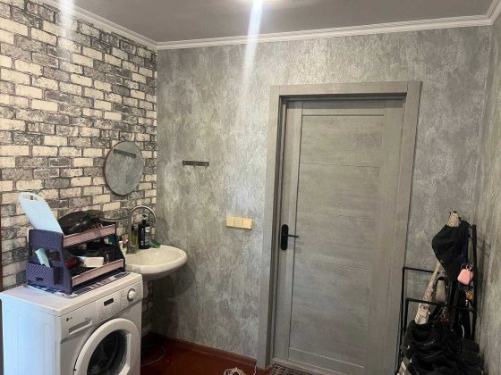 Продаж 2 х кімнат в гуртожитку Полтава