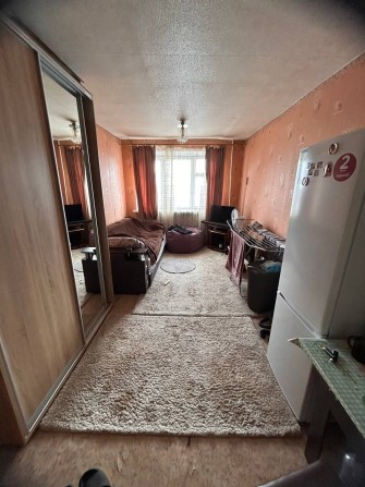 Продам гуртожиток з меблями і технікою - фото 1