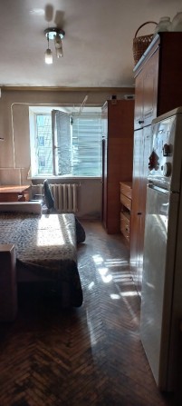 Продається кімната в гуртожитку метро Теремк ТЦ Магелан,ТРЦ Республіка - фото 1