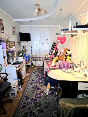 ПРОДАЖ кімнати між метро Нивки і Сирець - фото 1