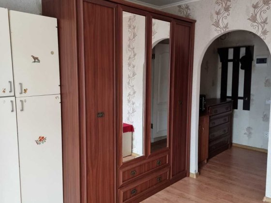 продажа кімнати в 4-х кімнатної комунальної квартирі Київ