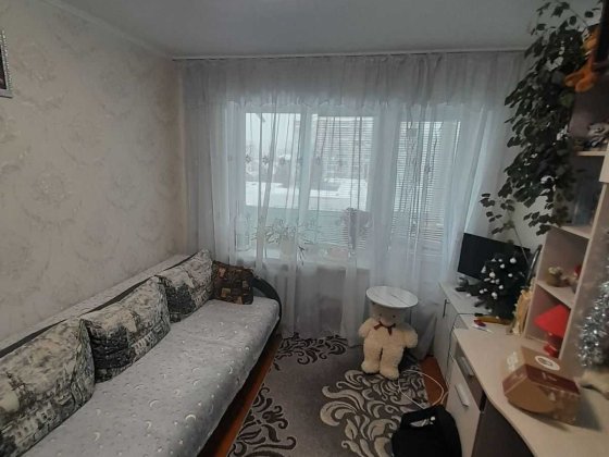 Продаж кімнати вул.Тичини Львів