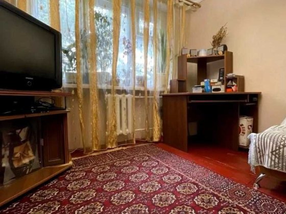 Продаж приватозованої кімнати. Вулиця Бориспільська 3/1 Киев