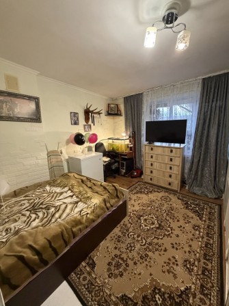 Продаж 2 кімнат в гуртожитку вул. Космонавтів, Інгульський р-н. - фото 1