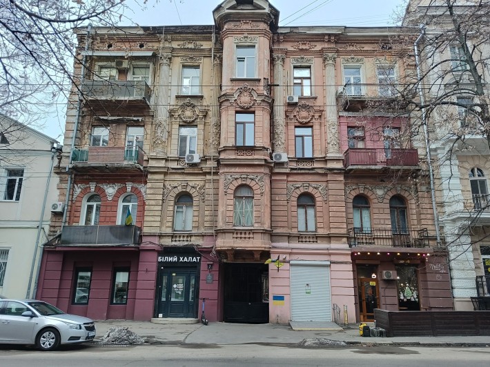 Продам. Комнату в комунальной квартире. Самый центр города! - фото 1