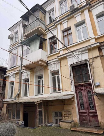 Продам комнату в коммуне в центре города - фото 1