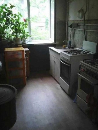 Продам комнату метро Хтз/ вода ,канализация заведены/ - фото 1