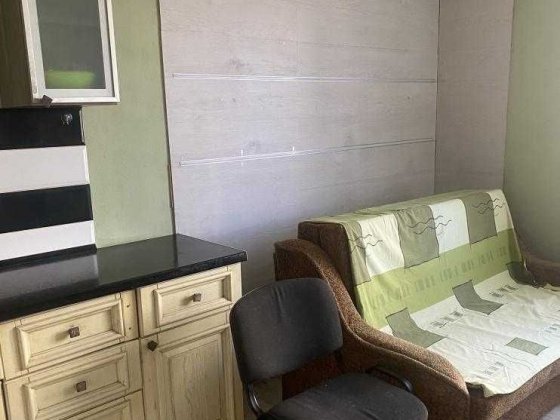 Продам кімнату з ремонтом на Заболотного