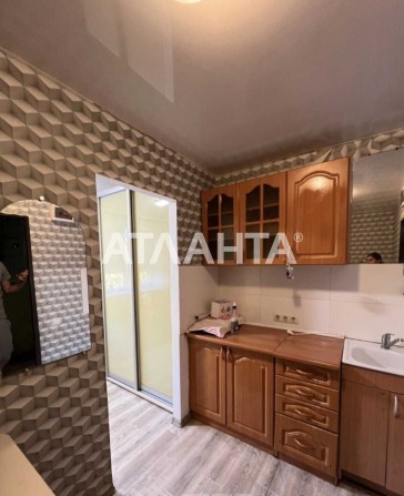 Кімната 18 кв.м. з капремонтом вул. Радістна. - фото 1