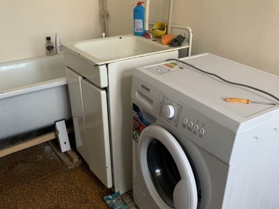 Продам в центре две комнаты в комуне