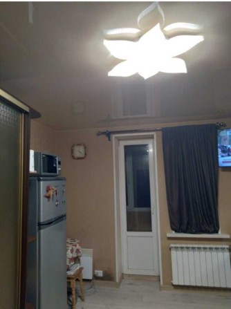 Продам комнату с балконом (404842) - фото 1