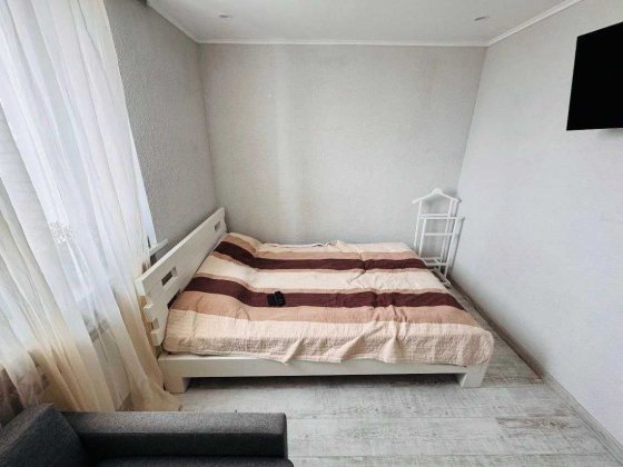 Продам двух-комнатную квартиру на Бочарова