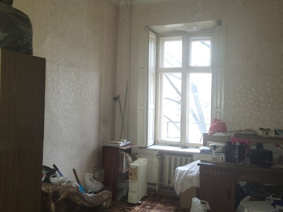 Продам  без комісії кімн. 22кв.м., вул.Садова/ Дворянська