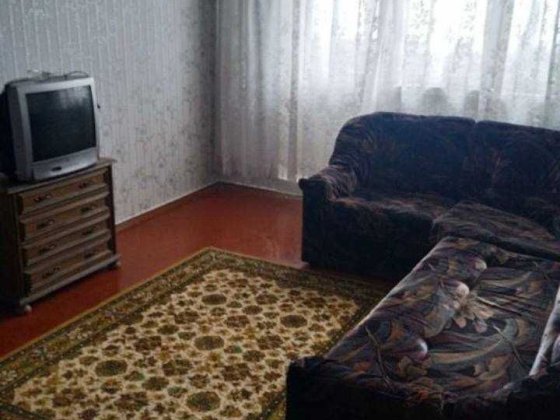 Продам кімнату в трикімнатній квартирі Л.Свободи Олексіївка Харків