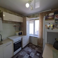 Продаж 2-х кімнатної квартири. Між 97 та 98 кварталом. Кривой Рог