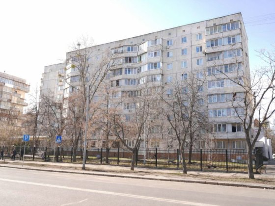 3-кімнатну квартиру 70 м² вул. Світлицького 28 Київ