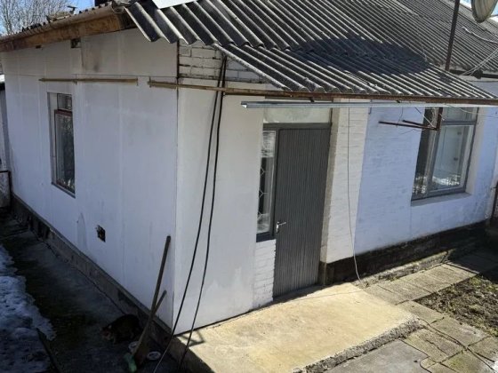 Будинок, 15 км від Олександрія, с. Олександрійське, газ, вода в хаті Олександрія