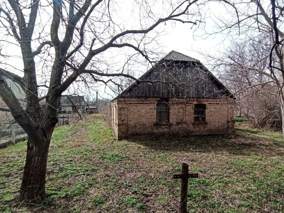 Будинок, 33сотих землі, потребує кап. ремонту Бердичів