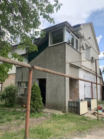 Продам 2 будинка на одній ділянці,дом район 6 школа - фото 1