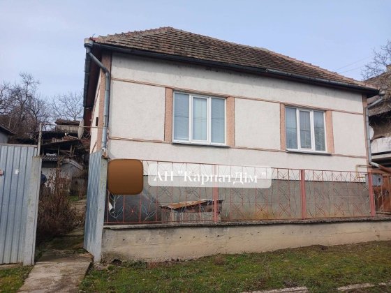 Продається добротний будинок 100 м²- напроти "Термальних вод Косино" Берегове
