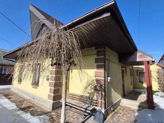 Продам будинок 135м2 на діл. 8 сот, Нова Боярка плюс гостьовий будинок Боярка