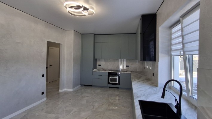 Продаж будинку з ремонтом - фото 1