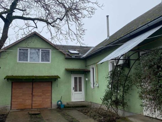 Продається просторий будинок, 5 кімнат, 133,51 кв.м., зем. діл. 7,5сот Берегове