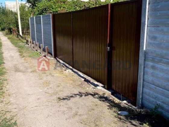 У продажі будинок. Кам'янське