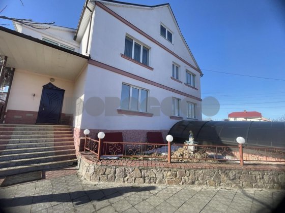 Продаж 2 пов котеджа з басейном  та гаражем!! м.Васильків Васильків