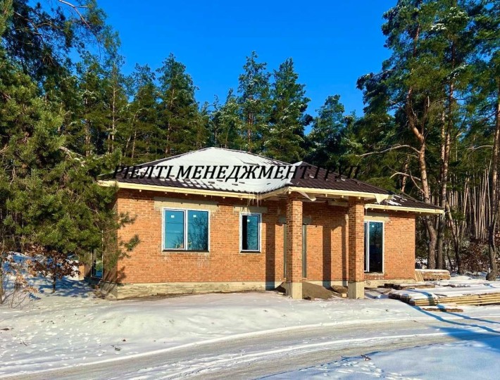 Цегляний будинок 100кв.м+10 соток землі, біля соснового лісу. єОселя - фото 1