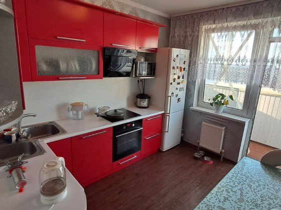 Продам 3хком Радужный