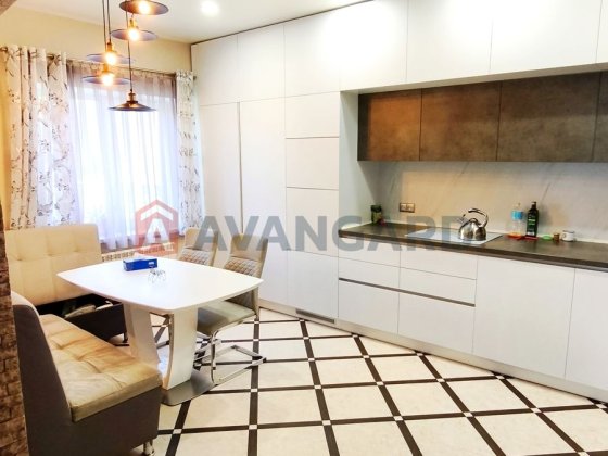 Продам просторий будинок Кам'янське