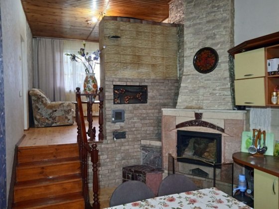 Продам БУДИНОК 175 квм з усіма комунікаціями,ділянка 10 соток Боярка