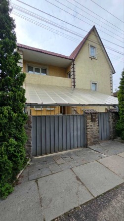 Боярка вул. Ягідна. Будинок, 7 кімнат, гараж. підвал, 6 соток землі. - фото 1