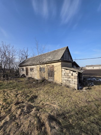 Будинок з ділянкою 25 соток - фото 1