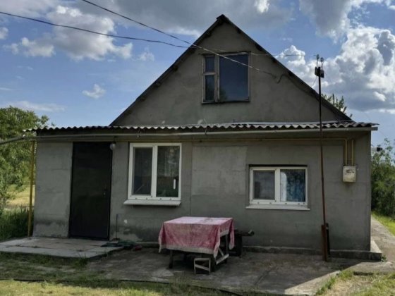 Продам дом с газовым отоплением.