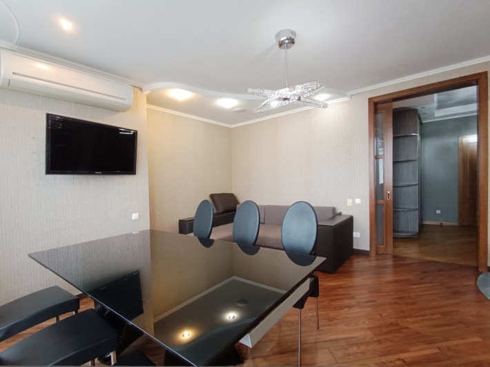 Без % продаж 2к, вул. Анни Ахматової 35, Дарницький район - фото 1