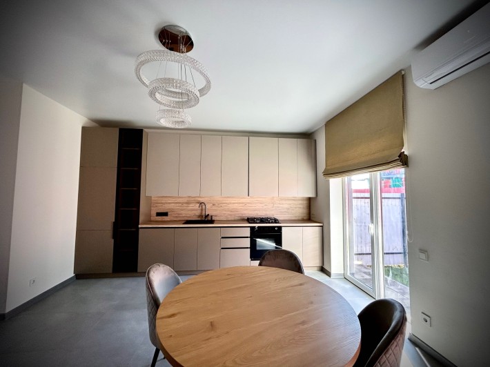 Весняна 12, Гостомель. Газ. Електрика постійно - фото 1