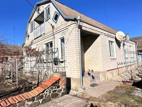 Продається будинок з земельною ділянкою 19 соток. Городище